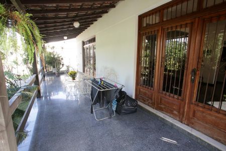 Casa para alugar com 285m², 3 quartos e 5 vagasVaranda