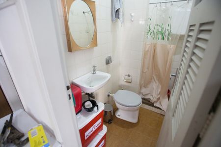 Casa para alugar com 285m², 3 quartos e 5 vagasBanheiro de Serviço