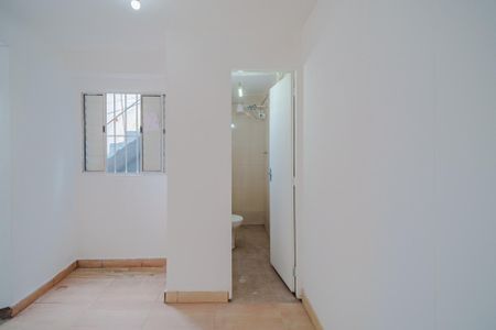 Casa para alugar com 35m², 2 quartos e sem vaga
