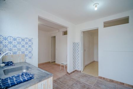 Casa para alugar com 35m², 2 quartos e sem vaga