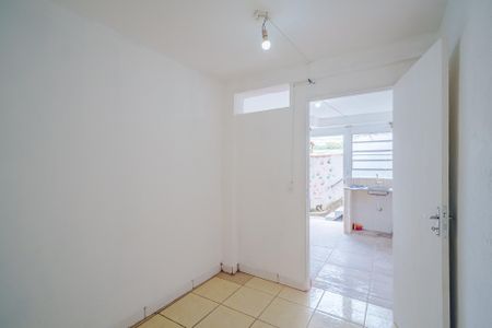 Casa para alugar com 35m², 2 quartos e sem vaga