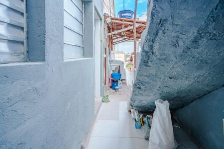 Casa para alugar com 35m², 2 quartos e sem vaga