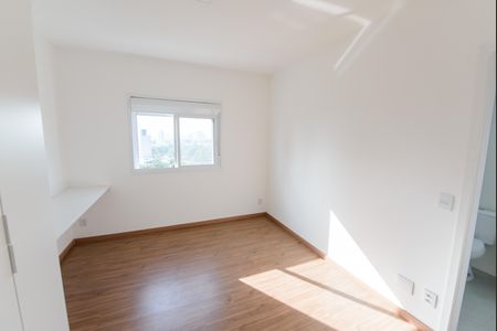 Apartamento para alugar com 108m², 3 quartos e 2 vagas Apartamento para alugar com 108m², 3 quartos e 2 vagasSuíte