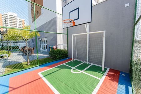 Apartamento para alugar com 108m², 3 quartos e 2 vagas Apartamento para alugar com 108m², 3 quartos e 2 vagasÁrea comum - Quadra poliesportiva