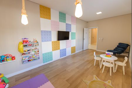 Apartamento para alugar com 108m², 3 quartos e 2 vagas Apartamento para alugar com 108m², 3 quartos e 2 vagasÁrea comum - Brinquedoteca