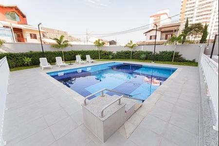 Apartamento para alugar com 108m², 3 quartos e 2 vagas Apartamento para alugar com 108m², 3 quartos e 2 vagasÁrea comum - Piscina