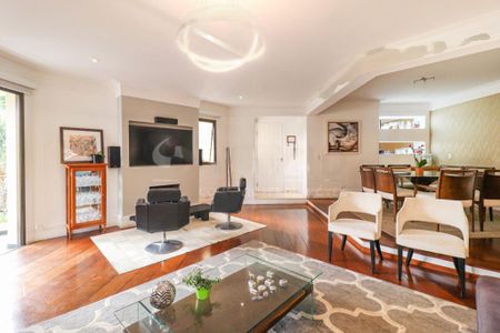 Apartamento à venda com 168m², 3 quartos e 3 vagas