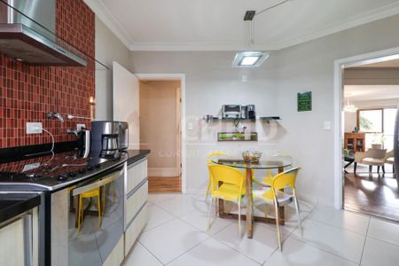 Apartamento à venda com 168m², 3 quartos e 3 vagas