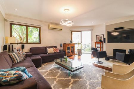 Apartamento à venda com 168m², 3 quartos e 3 vagas