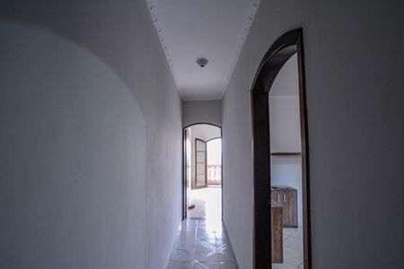 Casa para alugar com 70m², 2 quartos e 1 vaga Casa para alugar com 70m², 2 quartos e 1 vagaCorredor