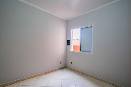 Casa para alugar com 70m², 2 quartos e 1 vaga Casa para alugar com 70m², 2 quartos e 1 vagaQuarto 1