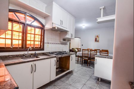 Casa para alugar com 70m², 2 quartos e 1 vaga Casa para alugar com 70m², 2 quartos e 1 vagaCozinha
