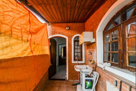 Casa para alugar com 70m², 2 quartos e 1 vaga Casa para alugar com 70m², 2 quartos e 1 vagaÁrea de Serviço