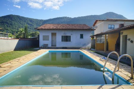 Casa de condomínio para alugar com 525m², 3 quartos e 2 vagas Casa de condomínio para alugar com 525m², 3 quartos e 2 vagasPiscina