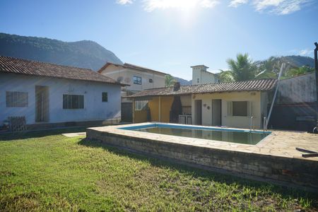 Casa de condomínio para alugar com 525m², 3 quartos e 2 vagas Casa de condomínio para alugar com 525m², 3 quartos e 2 vagasQuintal