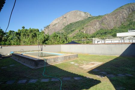Casa de condomínio para alugar com 525m², 3 quartos e 2 vagas Casa de condomínio para alugar com 525m², 3 quartos e 2 vagasQuintal