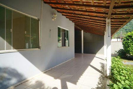 Casa de condomínio para alugar com 525m², 3 quartos e 2 vagas Casa de condomínio para alugar com 525m², 3 quartos e 2 vagasVaranda