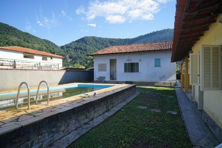 Casa de condomínio para alugar com 525m², 3 quartos e 2 vagas Casa de condomínio para alugar com 525m², 3 quartos e 2 vagasQuintal