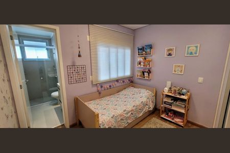 Apartamento à venda com 127m², 3 quartos e 2 vagas Apartamento à venda com 127m², 3 quartos e 2 vagasQuarto 3