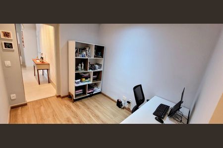 Apartamento à venda com 127m², 3 quartos e 2 vagas Apartamento à venda com 127m², 3 quartos e 2 vagasQuarto