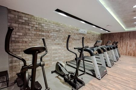 Studio para alugar com 33m², 1 quarto e 1 vaga Studio para alugar com 33m², 1 quarto e 1 vagaÁrea comum - Academia