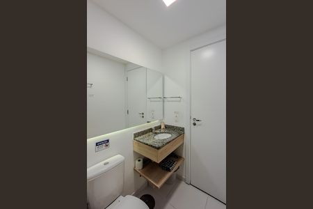 Studio para alugar com 33m², 1 quarto e 1 vaga Studio para alugar com 33m², 1 quarto e 1 vagaBanheiro