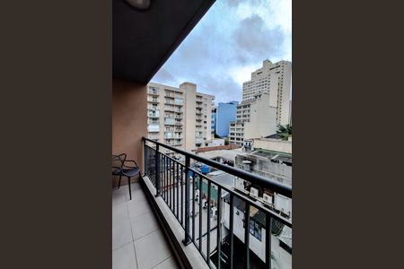 Varanda de kitnet/studio para alugar com 1 quarto, 33m² em Liberdade, São Paulo