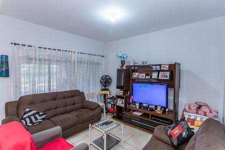 Casa à venda com 130m², 2 quartos e 3 vagas Casa à venda com 130m², 2 quartos e 3 vagasSala