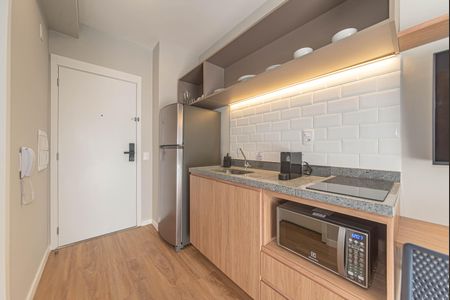 Cozinha de kitnet/studio à venda com 1 quarto, 24m² em Vila Cordeiro, São Paulo