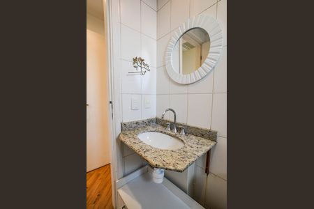 Apartamento para alugar com 57m², 2 quartos e 1 vaga Apartamento para alugar com 57m², 2 quartos e 1 vagaBanheiro da Suíte