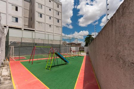 Apartamento para alugar com 75m², 2 quartos e 1 vaga Apartamento para alugar com 75m², 2 quartos e 1 vagaÁrea comum - Playground