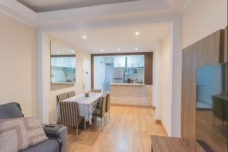 Apartamento para alugar com 75m², 2 quartos e 1 vaga Apartamento para alugar com 75m², 2 quartos e 1 vagaSala