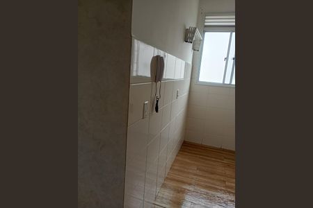 Banheiro de apartamento para alugar com 2 quartos, 60m² em Jardim Jaragua, Taubaté