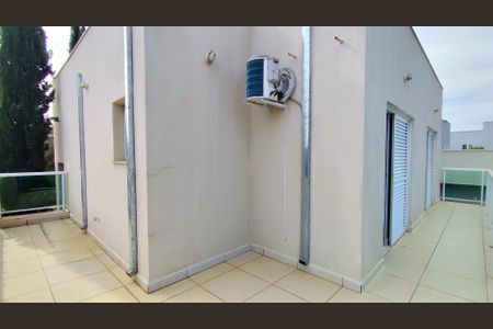 Casa de condomínio para alugar com 250m², 4 quartos e 4 vagas