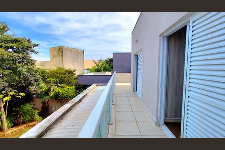 Casa de condomínio para alugar com 250m², 4 quartos e 4 vagas