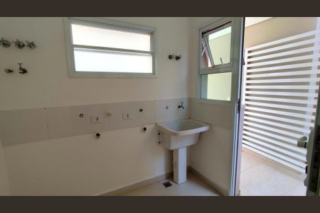 Casa de condomínio para alugar com 250m², 4 quartos e 4 vagas