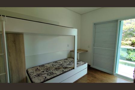 Casa de condomínio para alugar com 250m², 4 quartos e 4 vagas