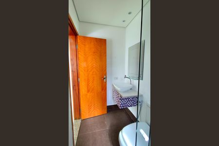 Casa de condomínio para alugar com 250m², 4 quartos e 4 vagas