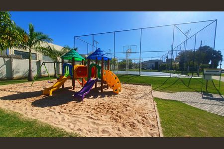 Casa de condomínio para alugar com 250m², 4 quartos e 4 vagas