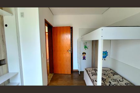 Casa de condomínio para alugar com 250m², 4 quartos e 4 vagas