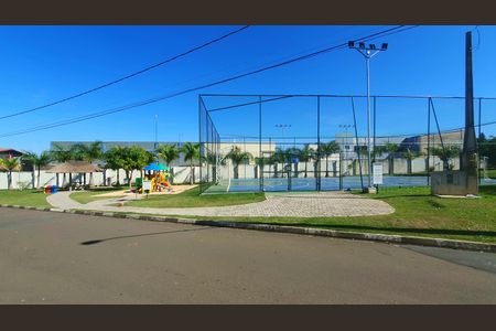 Casa de condomínio para alugar com 250m², 4 quartos e 4 vagas