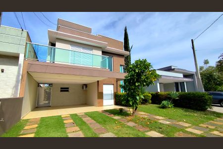 Casa de condomínio para alugar com 250m², 4 quartos e 4 vagas