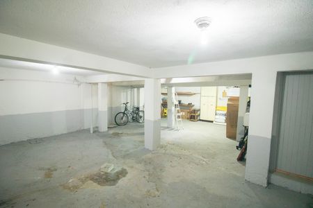 Casa à venda com 251m², 3 quartos e 2 vagasGALPÃO