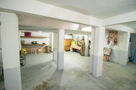 Casa à venda com 251m², 3 quartos e 2 vagasGALPÃO