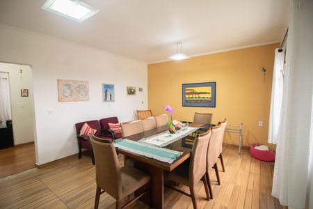 Casa à venda com 251m², 3 quartos e 2 vagasSALA DE JANTAR
