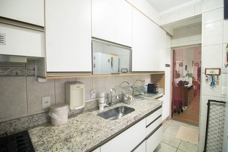 Casa à venda com 251m², 3 quartos e 2 vagasCOZINHA E ÁREA DE SERVIÇO