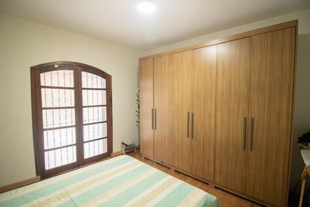 Casa à venda com 251m², 3 quartos e 2 vagasSUÍTE