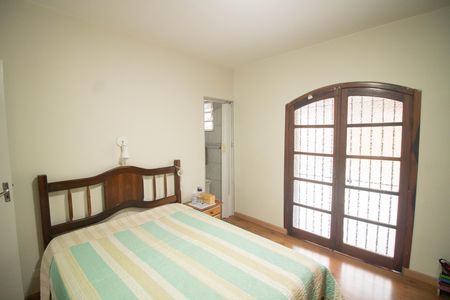 Casa à venda com 251m², 3 quartos e 2 vagasSUÍTE