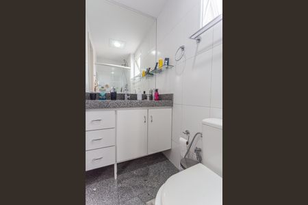 Apartamento à venda com 105m², 3 quartos e 2 vagas Apartamento à venda com 105m², 3 quartos e 2 vagasBanheiro da Suíte