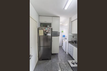 Apartamento à venda com 105m², 3 quartos e 2 vagas Apartamento à venda com 105m², 3 quartos e 2 vagasCozinha